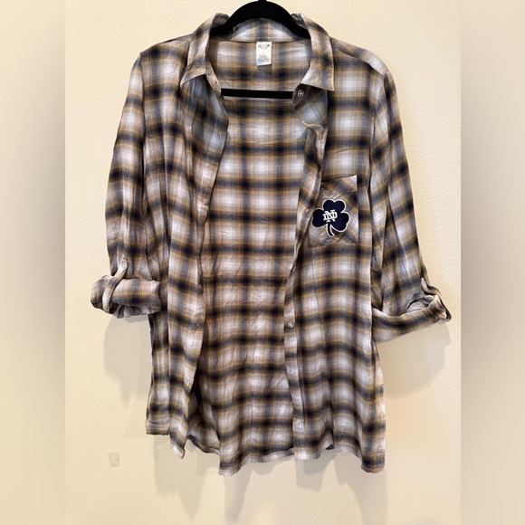 Casual Plaid Button Down Shirt with Notre Dame  Embroidered Logo - Picture 1 of 4